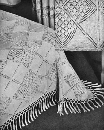 Williamsburg Motif Bedspread Knitting Pattern