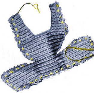 Baby Bib with Tie Waist Crochet Pattern