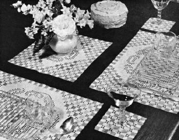 Smart Checks Table Setting Crochet Pattern