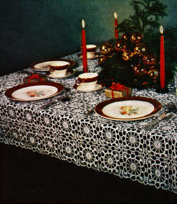 Clover Leaf Motif Tablecloth Crochet Pattern
