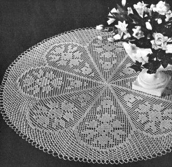 Bouquet of Roses Centerpiece Doily Filet Crochet Pattern 20"