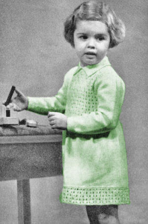 Girls Dress with Long or Short Sleeves Knitting Pattern Sz 2-6