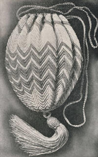 Drawstring Handbag in Zig Zag Design Antique Crochet Pattern