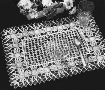 Lacet & Motif Place Mat Crochet Pattern
