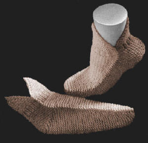 Easy Slippers with Pointed Cuffs Knitting Pattern