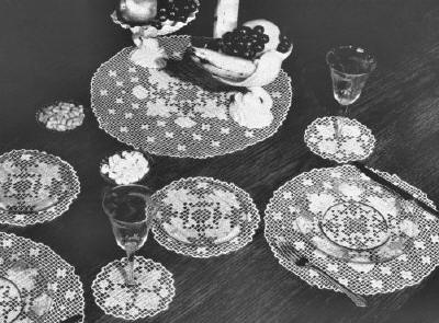 Snowflake Doily Table Setting Filet Crochet Pattern
